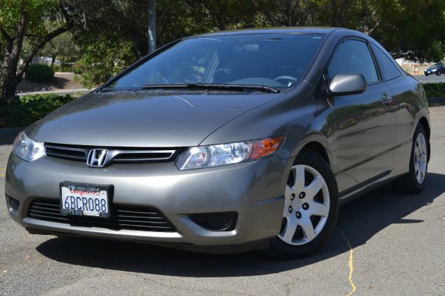 2007 Honda Civic 2dr Reg Cab 120.5 WB