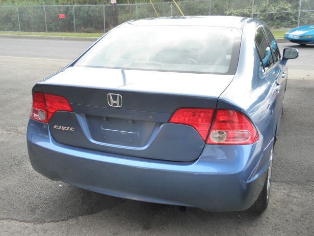 2007 Honda Civic 2dr Reg Cab 120.5 WB