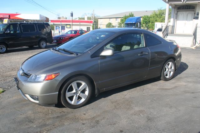 2007 Honda Civic 2dr Reg Cab 120.5 WB