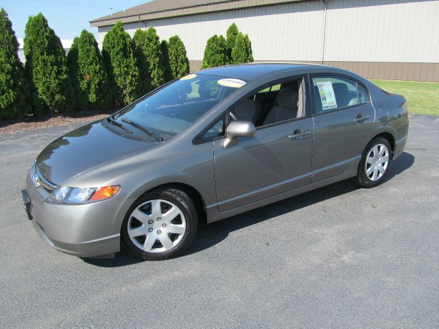 2007 Honda Civic 2dr Reg Cab 120.5 WB