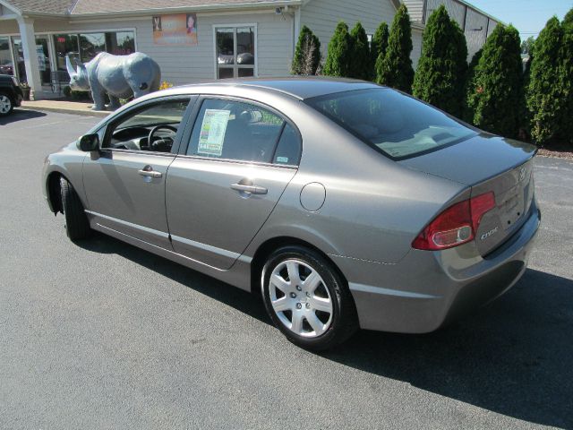 2007 Honda Civic 2dr Reg Cab 120.5 WB