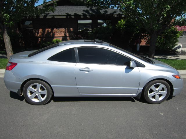 2007 Honda Civic 2dr Reg Cab 120.5 WB