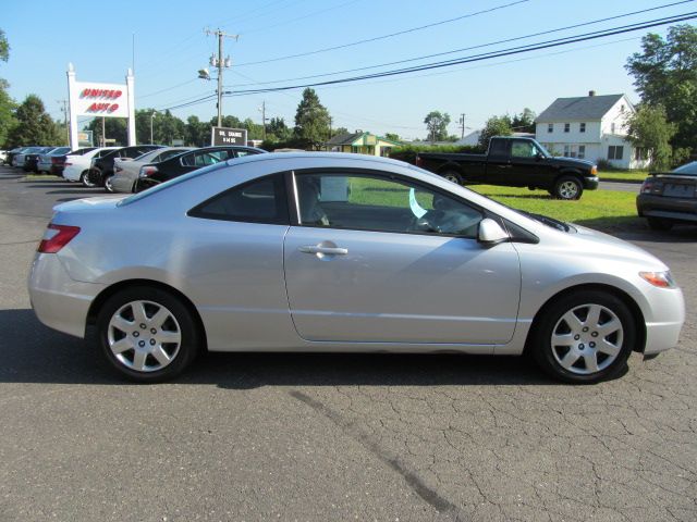 2007 Honda Civic 2dr Reg Cab 120.5 WB