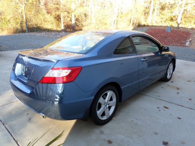 2007 Honda Civic 2dr Reg Cab 120.5 WB