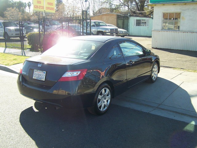 2007 Honda Civic 2dr Reg Cab 120.5 WB