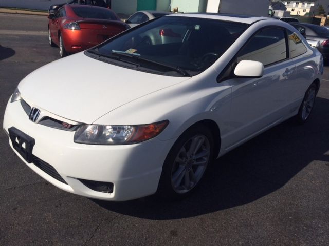 2007 Honda Civic L.T. 4-w.d. 5.3L