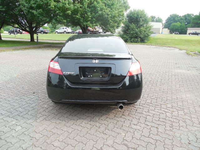 2007 Honda Civic 2dr Reg Cab 120.5 WB