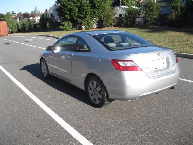 2007 Honda Civic 2dr Reg Cab 120.5 WB