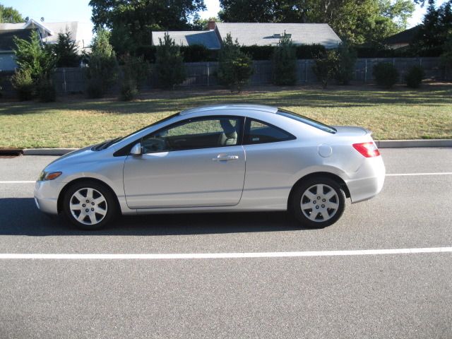 2007 Honda Civic 2dr Reg Cab 120.5 WB