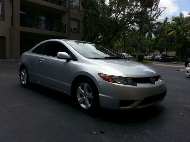 2008 Honda Civic 2dr Reg Cab 120.5 WB