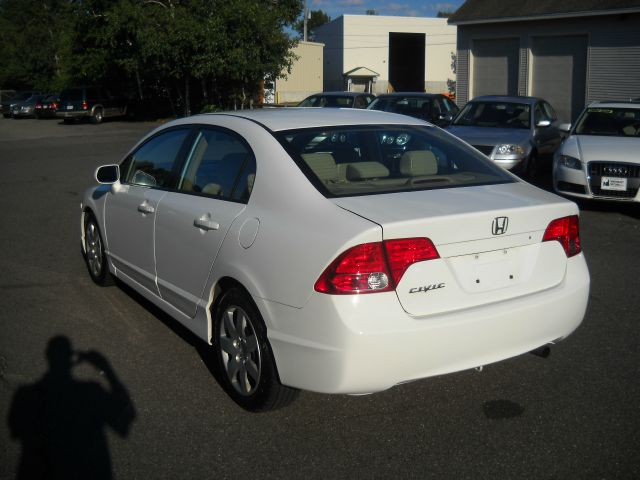 2008 Honda Civic 2dr Reg Cab 120.5 WB