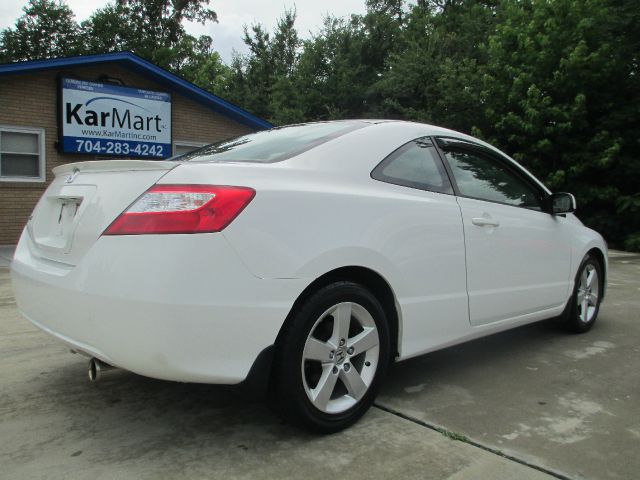 2008 Honda Civic 2dr Reg Cab 120.5 WB