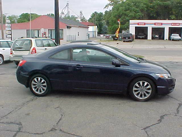 2009 Honda Civic AWD - 7 Passenger At Brookvi