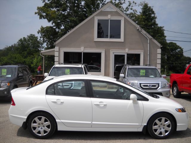 2011 Honda Civic 2dr Reg Cab 120.5 WB