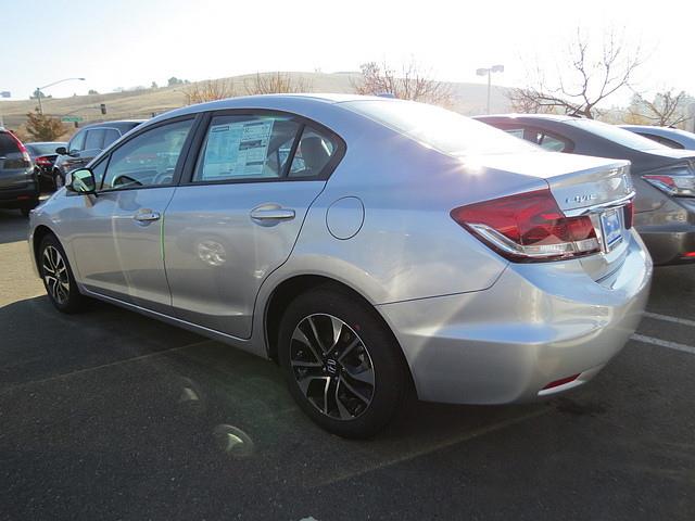 2013 Honda Civic LS 2WD