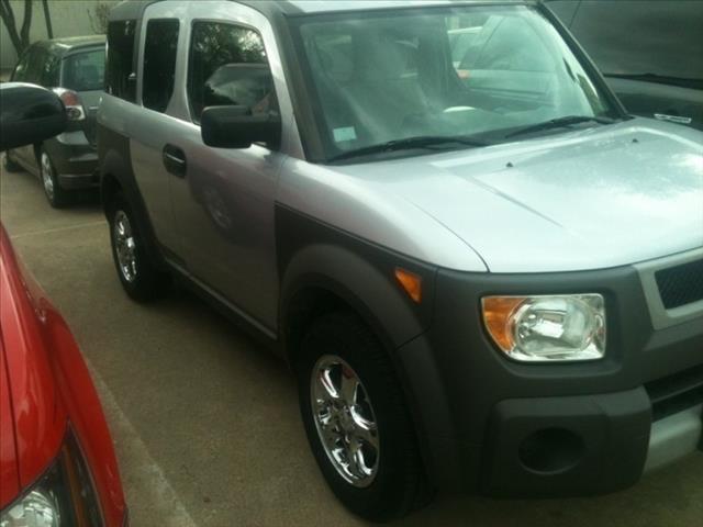 2004 Honda Element 2004 Toyota S