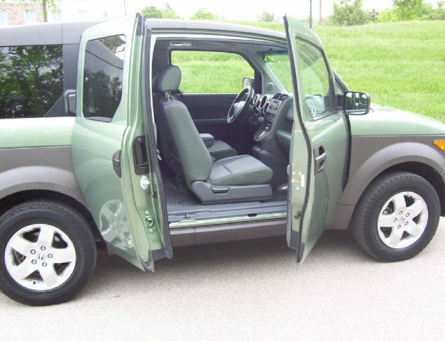 2004 Honda Element Challenger