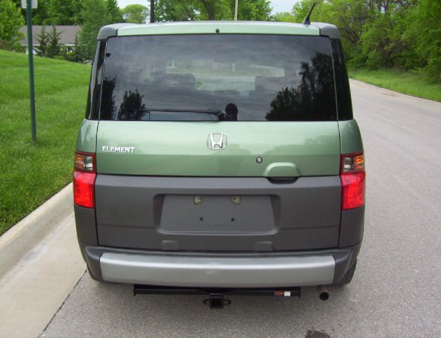 2004 Honda Element Challenger