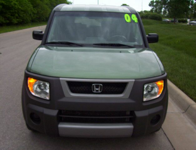 2004 Honda Element Challenger