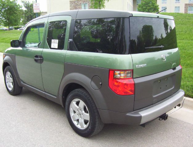 2004 Honda Element Challenger