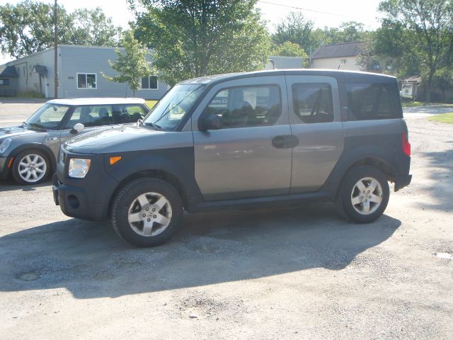 2005 Honda Element XLT 4D