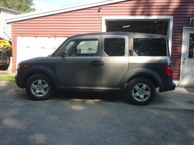 2005 Honda Element XLT 4D