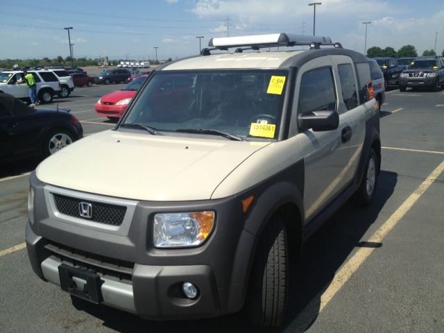 2005 Honda Element XLT 4D