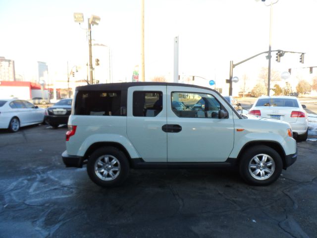 2009 Honda Element LS Truck