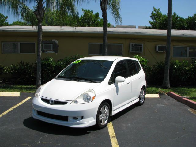 2007 Honda Fit 9-3 4Dr