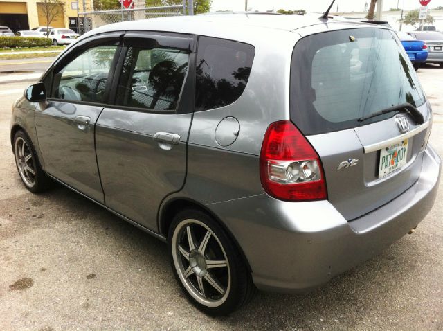 2007 Honda Fit Premium Quattro