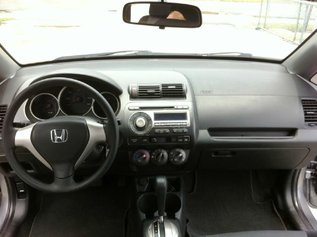 2007 Honda Fit Premium Quattro