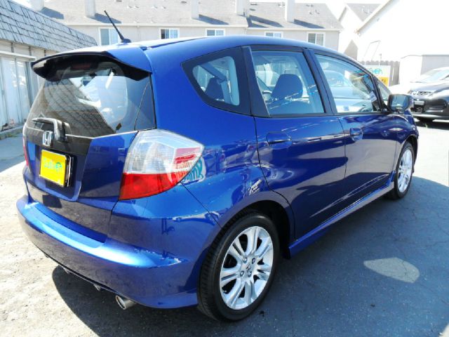 2009 Honda Fit 9-3 4Dr