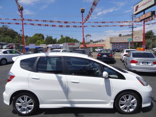 2011 Honda Fit 2WD Crew Cab 143.5 LT1