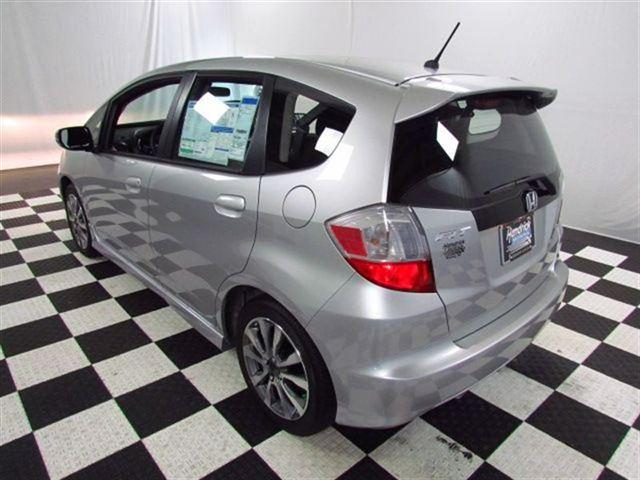 2012 Honda Fit XLT 5 1/2 FT