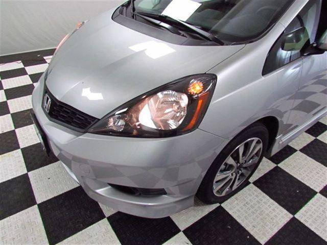 2012 Honda Fit XLT 5 1/2 FT