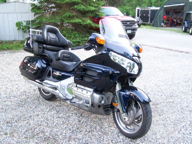 2009 Honda GOLDWING Reg Cab 183.5 WB C5B