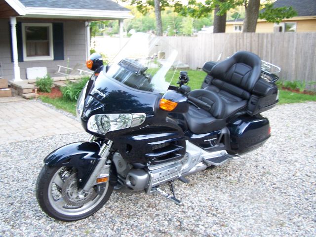 2009 Honda GOLDWING Reg Cab 183.5 WB C5B