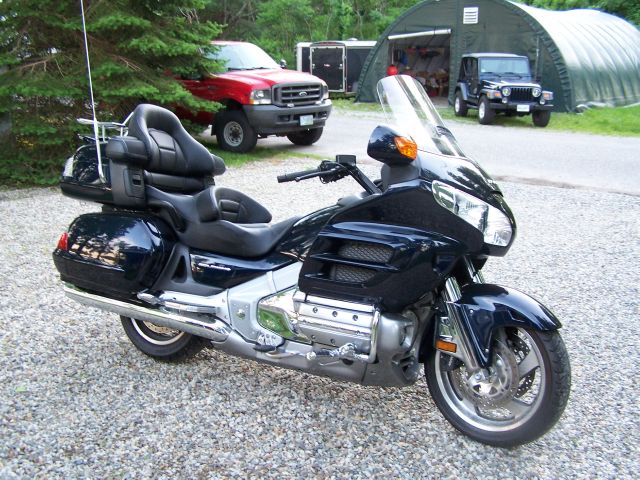 2009 Honda GOLDWING Reg Cab 183.5 WB C5B