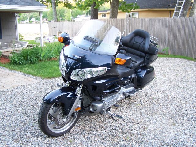 2009 Honda GOLDWING Reg Cab 183.5 WB C5B