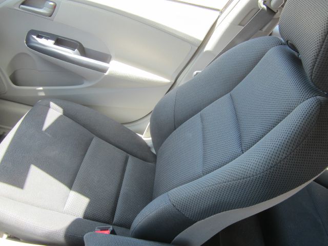 2010 Honda Insight Open-top