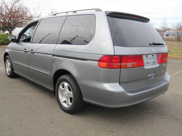 1999 Honda Odyssey LS 2WD