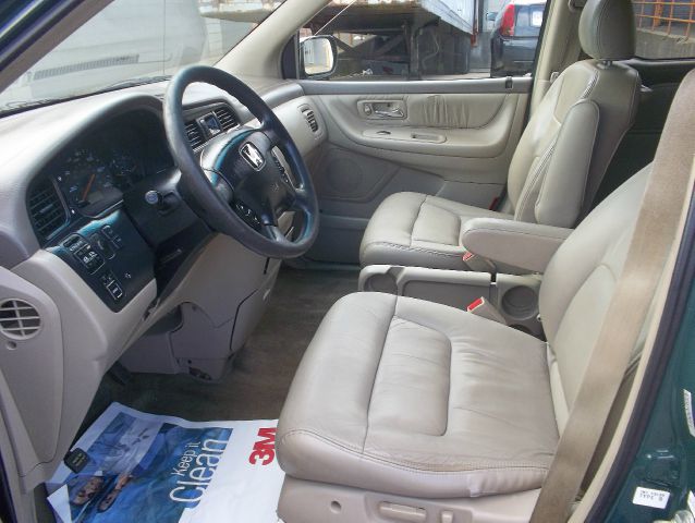 2003 Honda Odyssey GS 43