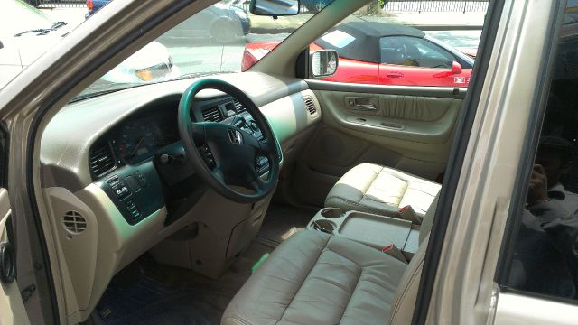 2003 Honda Odyssey GS 43