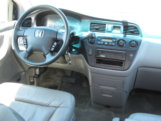 2003 Honda Odyssey GS 43