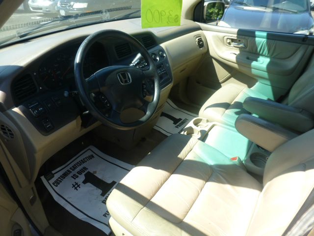 2003 Honda Odyssey GS 43