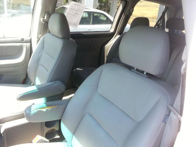 2003 Honda Odyssey GS 43