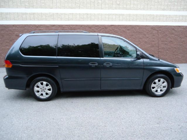 2004 Honda Odyssey GS 43