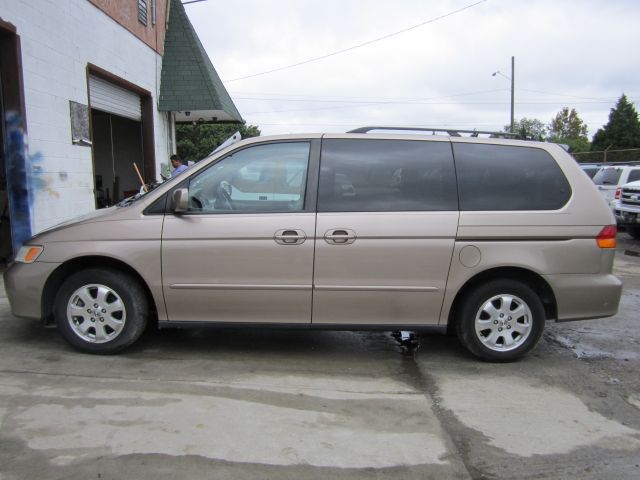 2004 Honda Odyssey 4dr Quad Cab 160.5 DRW 4WD Laramie