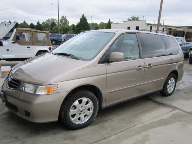 2004 Honda Odyssey 4dr Quad Cab 160.5 DRW 4WD Laramie