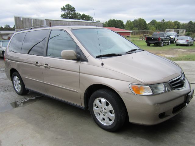 2004 Honda Odyssey 4dr Quad Cab 160.5 DRW 4WD Laramie